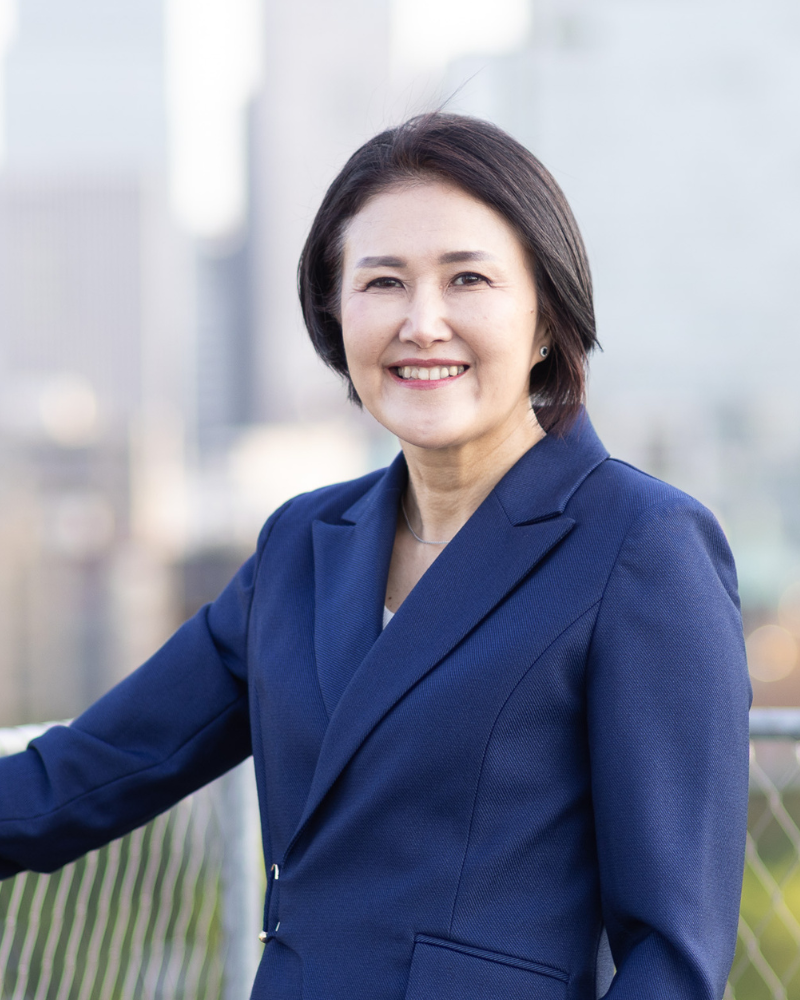 株式会社メドエックス　袈裟丸梨里子

